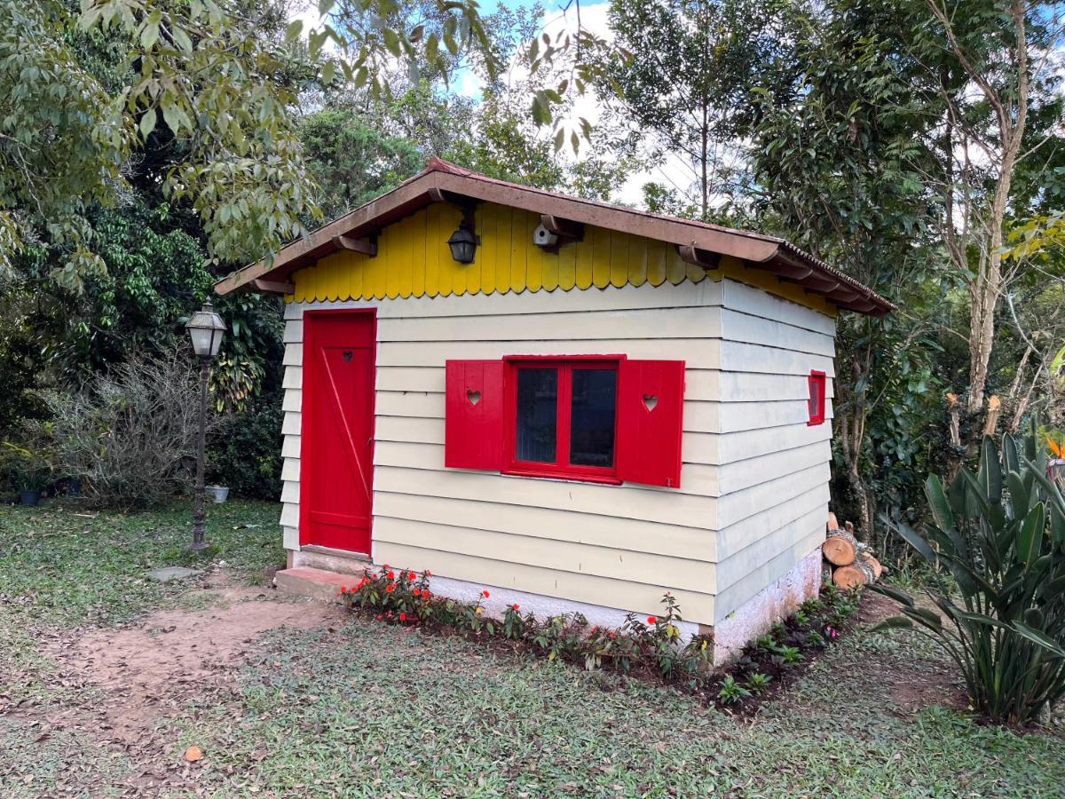 Pousada Granja Santa Barbara Correas Экстерьер фото