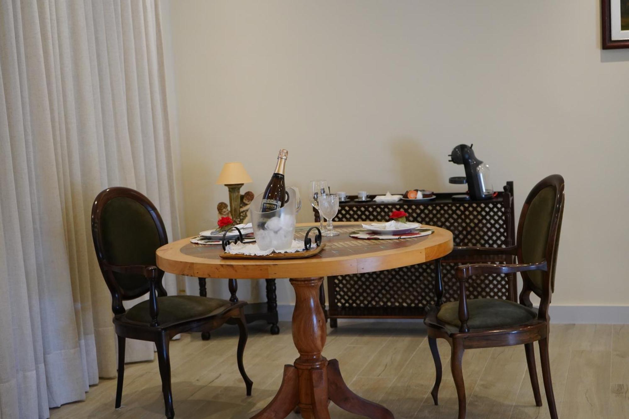 Pousada Granja Santa Barbara Correas Экстерьер фото